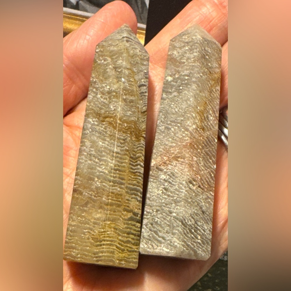 2 Small 1,000 Layer Quartz Towers (Lodolite or Scenic Quartz)